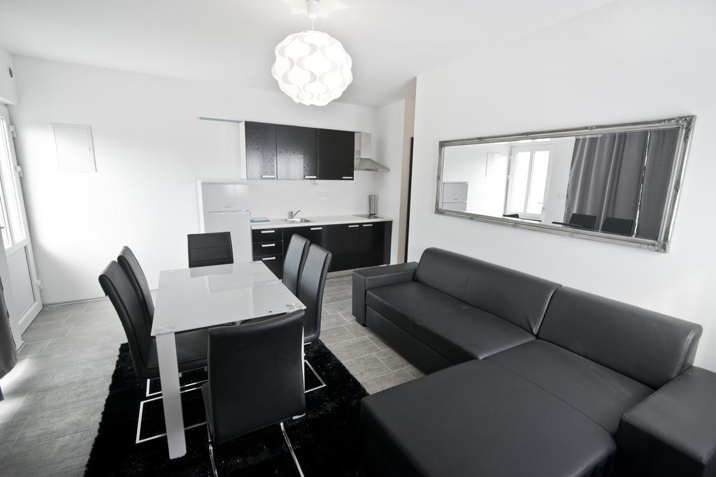 Rooms & Apartments Marinero Betina  Exterior photo